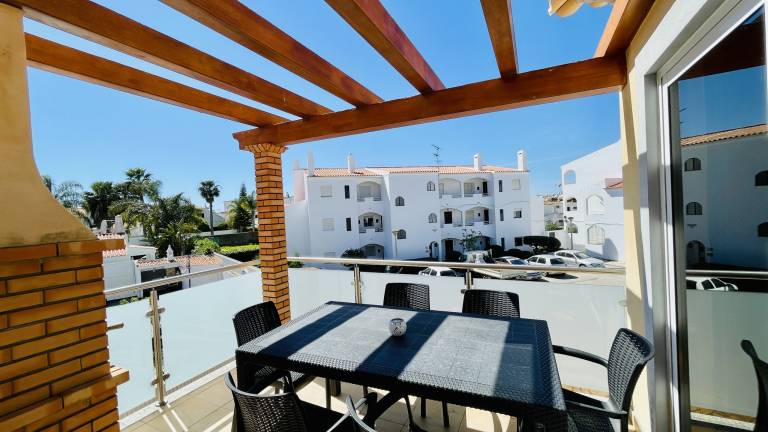Rental apartment with barbecue, pool & garden — photo 5