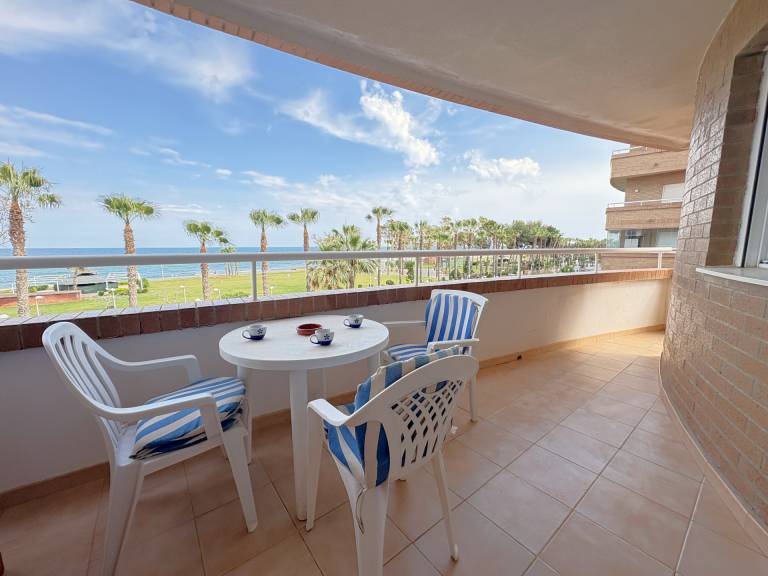 Apartment with pool, garden & patio | Sea view in Oropesa del Mar