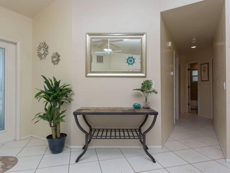 Child-friendly vacation home with BBQ, terrace & private pool | Pets allowed — photo 2