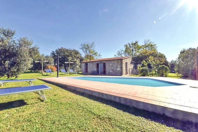 Child-friendly villa with barbecue & private pool | Pet-friendly — photo 5