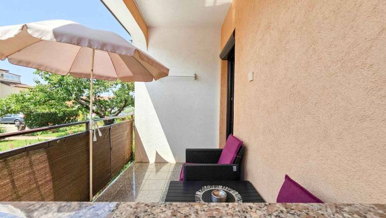 Holiday apartment with air conditioning, Internet and Barbecue — photo 2