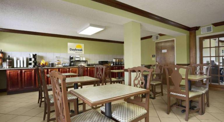 Days Inn by Wyndham Southaven MS — photo 5