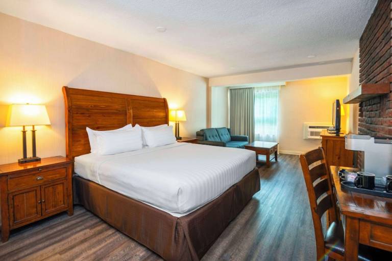 Resort  Huntsville