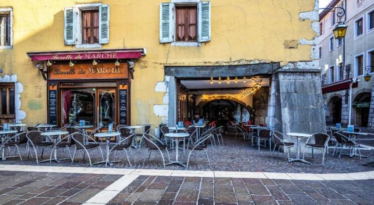 Night Desires vieille ville Annecy charmant — photo 3