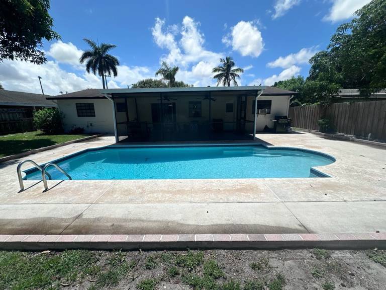 House West Palm Beach