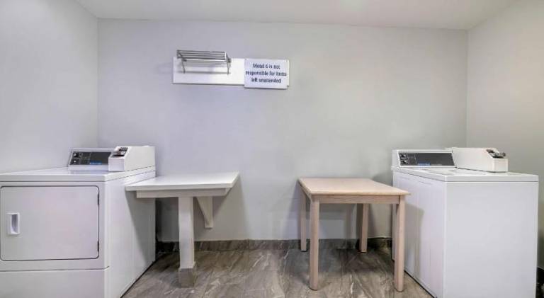 Motel 6 Fort Worth, TX - Burleson — photo 5