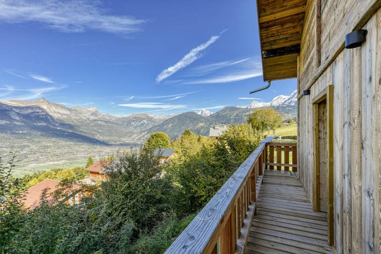 Children-friendly chalet with terrace & garden | Mountain view | Pets allowed — photo 2