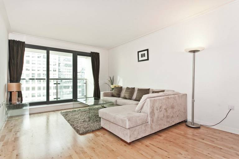 Apartment  Cubitt Town