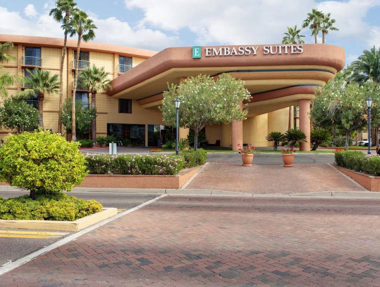 Embassy Suites by Hilton Phoenix Biltmore