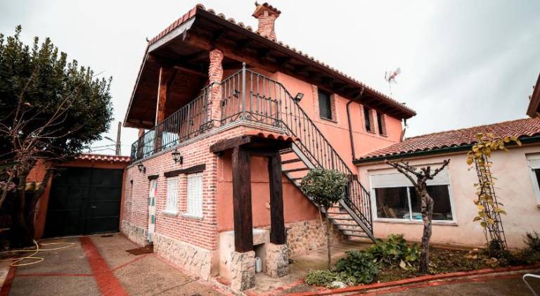 House with 4 rooms for 8 persons in Valladolid
