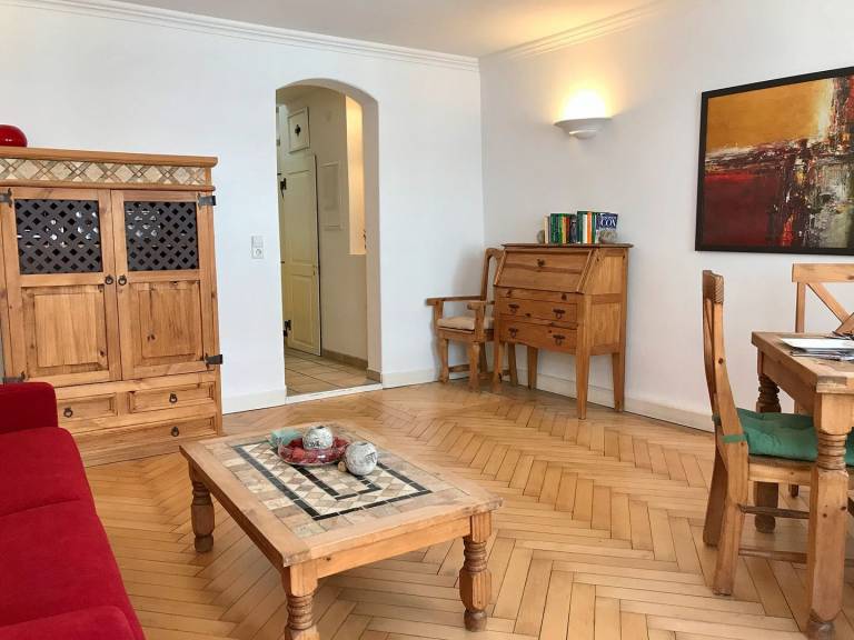 Ferienwohnung Am Stadtpark - Charmant, seenah, zentral in historischem Gebäude — photo 3