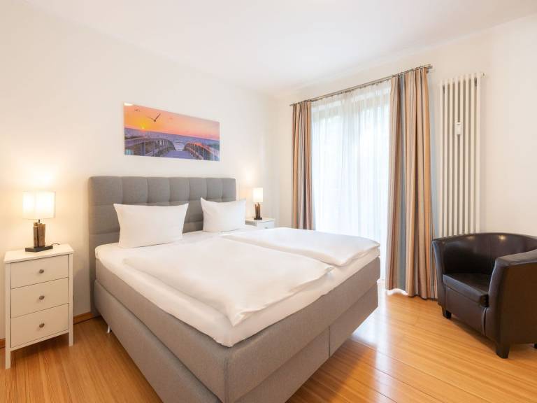 Appartement mit 1 Schlafzimmer und Balkon — photo 3
