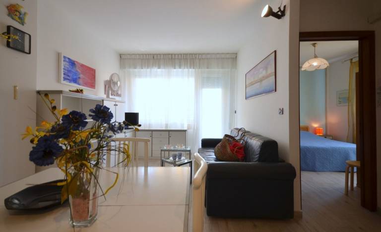 Beautiful retreat 400m from the beach — photo 4