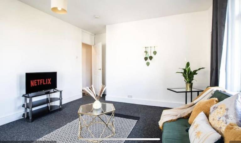 Apartment Swindon