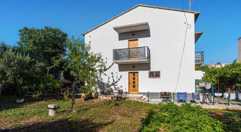 Apartment with yard, terrace & barbeque | Good for workation | Pets allowed — photo 5