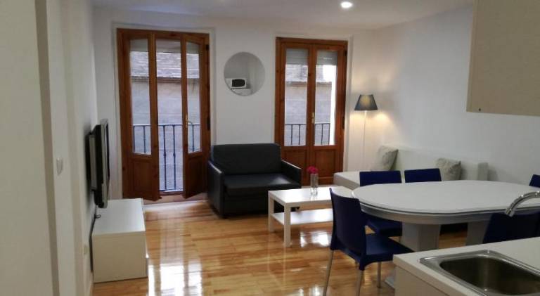 Holiday apartment with 2 rooms for 6 persons — photo 2
