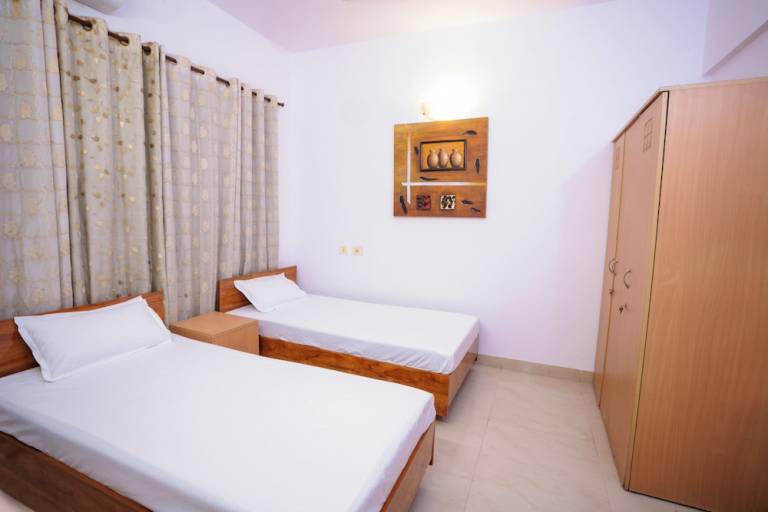 Apartment  Seawoods West