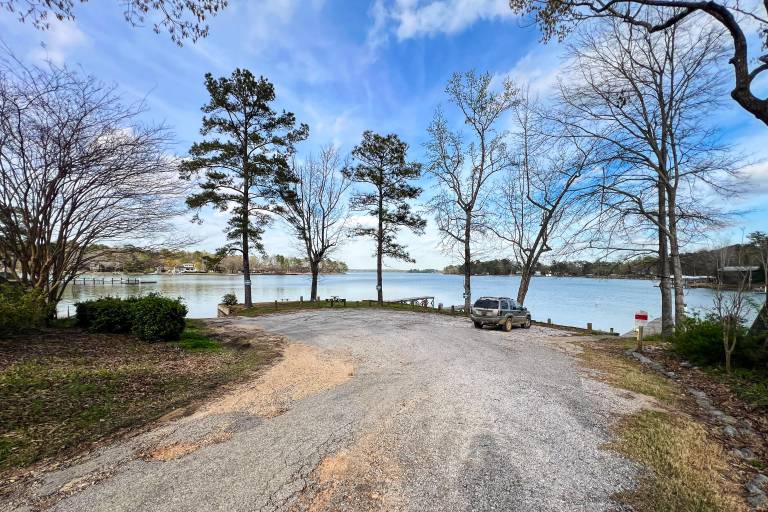 Dogs Welcome! 'Big Oak Hideaway' Near Lake Martin — photo 3