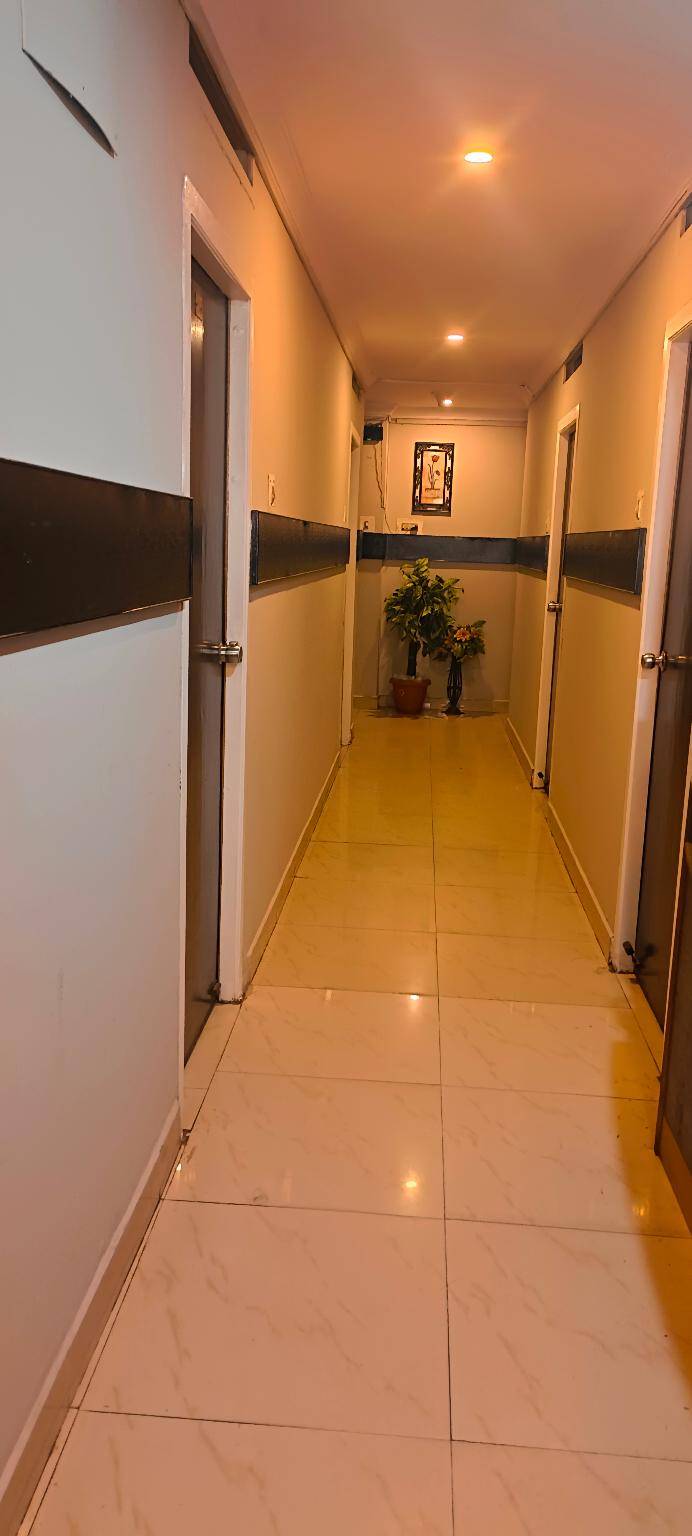 Hotel Central gate