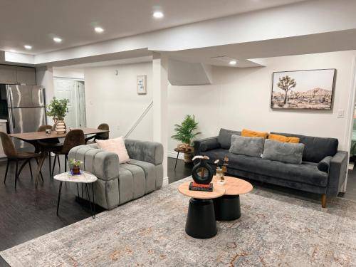 Apartment  Newmarket