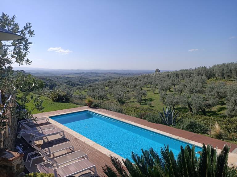 Casa Leonardo Flat – Vacation Home with Pool in Vinci, Near Florence — photo 2