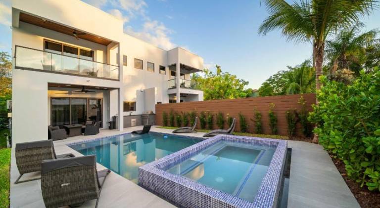 House with hot tub & pool | Suitable for remote work in Fort Lauderdale, FL