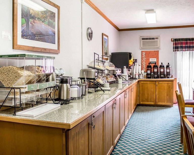 Hotel Petoskey-Harbor Springs — photo 5