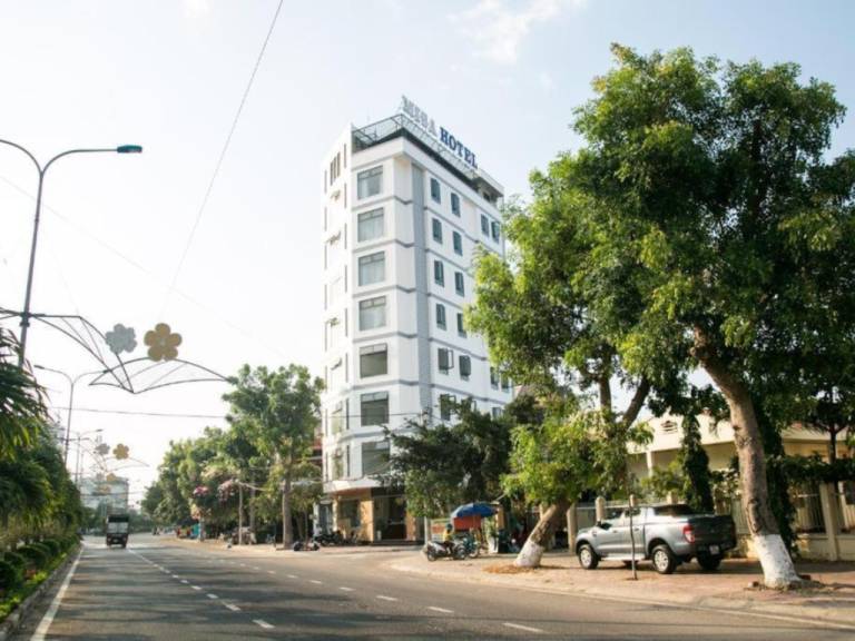 Misa Hotel - 100m to Beach — photo 4