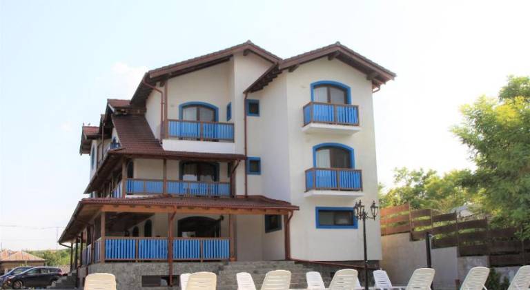 Serviced apartment  Băltenii de Sus