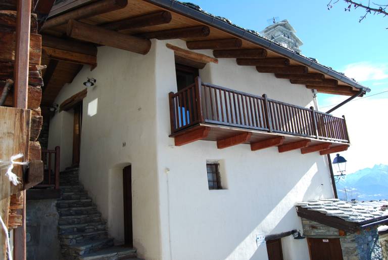 Apartment 'Entre Terre Et Ciel' with Mountain View and Private Terrace in Aosta
