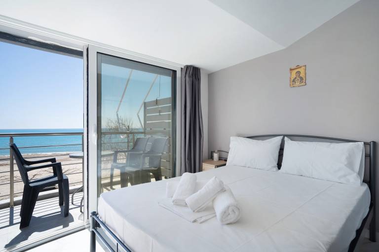 Studio flat Zaloggo