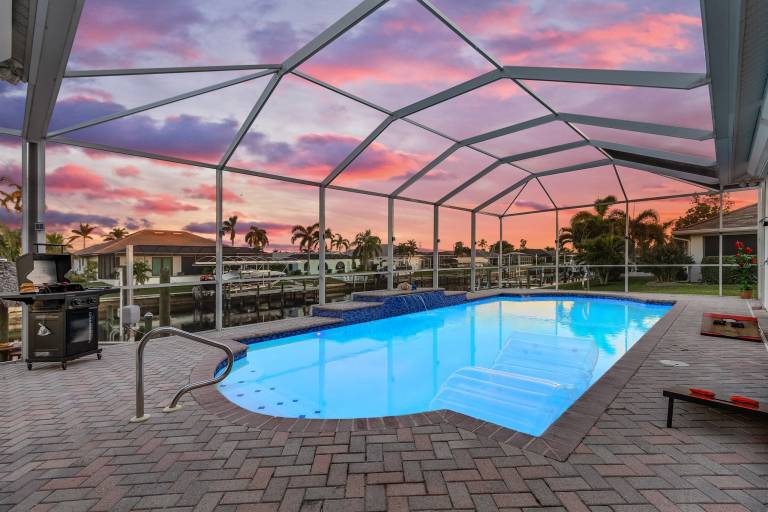 Gulf Access, Dock with Tiki, Heated Pool & Pool Table - Mango Paradise-Roelens — photo 5