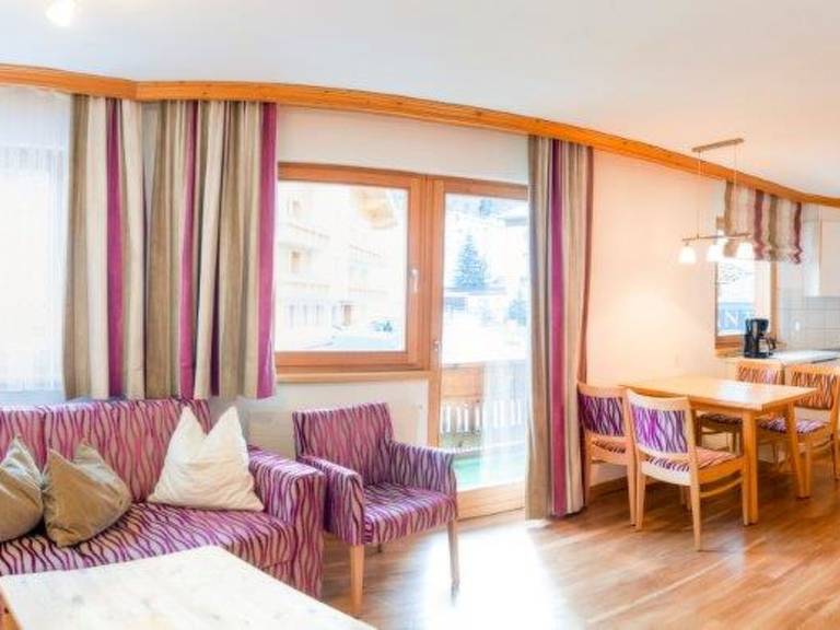 Ferienwohnung in Samnaun, Samnaun Silvretta Arena/Ischgl für max. 4 Personen Ferienwohnung in Samnaun, Samnaun Silvretta Arena/Ischgl für max. 4 Personen