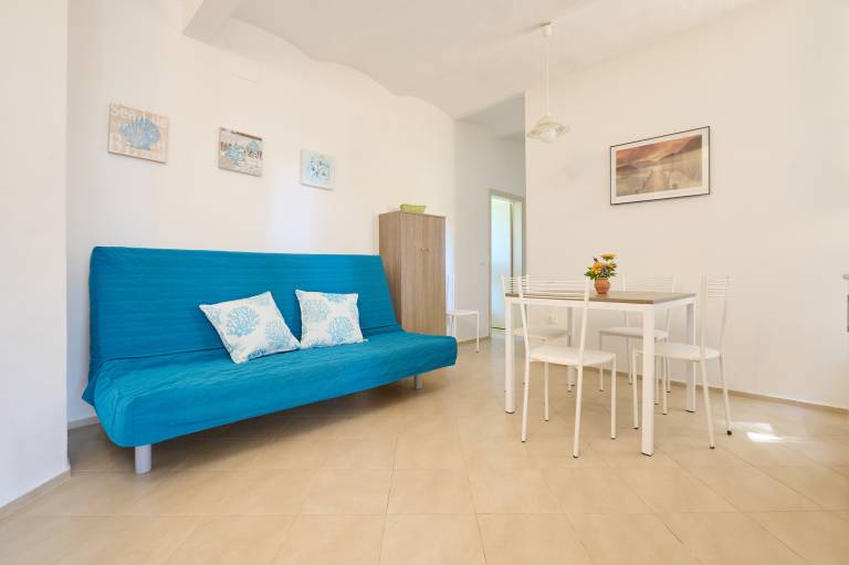 Rental apartment with barbeque & garden | Garden view in Piombino