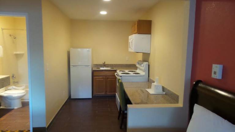 Surf City Inn & Suites — photo 2