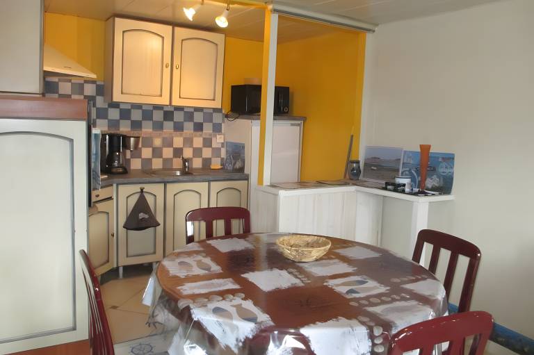 Studio Apartment 'Grand' with Sea View and Private Terrace in Perros-Guirec