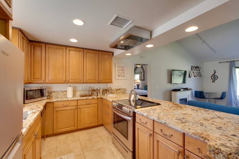Pet-Friendly Stay w/ Patio in Palm Desert Resort! — photo 4