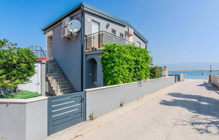 Apartmán  Vir