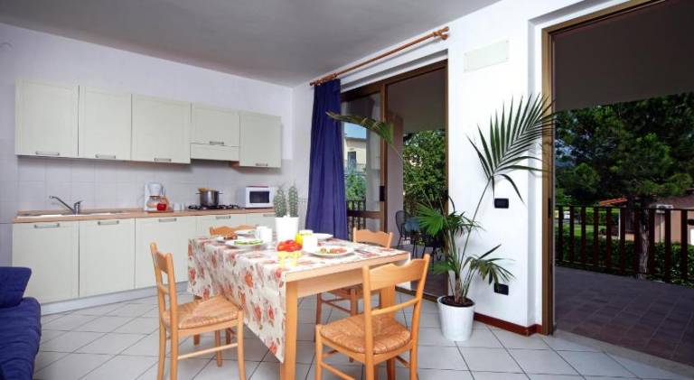 Serviced apartment with pool — photo 3