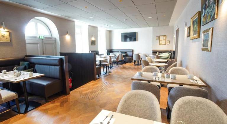 Hotel Mercure Rennes Place Bretagne — photo 3