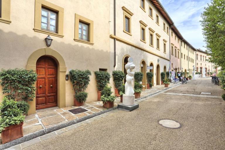 Holiday apartment with terrace & garden — photo 3