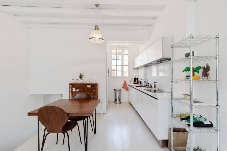 Rental apartment | Close to Popes' Palace | Pet-friendly — photo 3