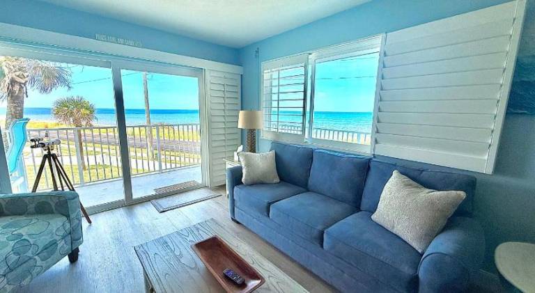 Holiday apartment with pool in Flagler Beach, FL