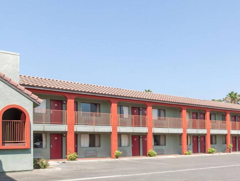 Americas Best Value Inn & Suites Bakersfield Central in Bakersfield, CA