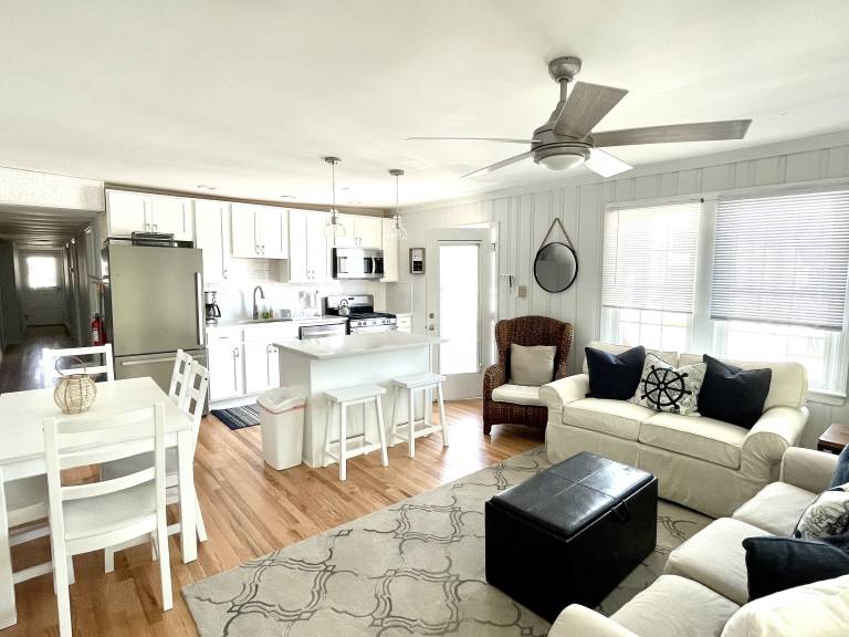 Condo Avalon