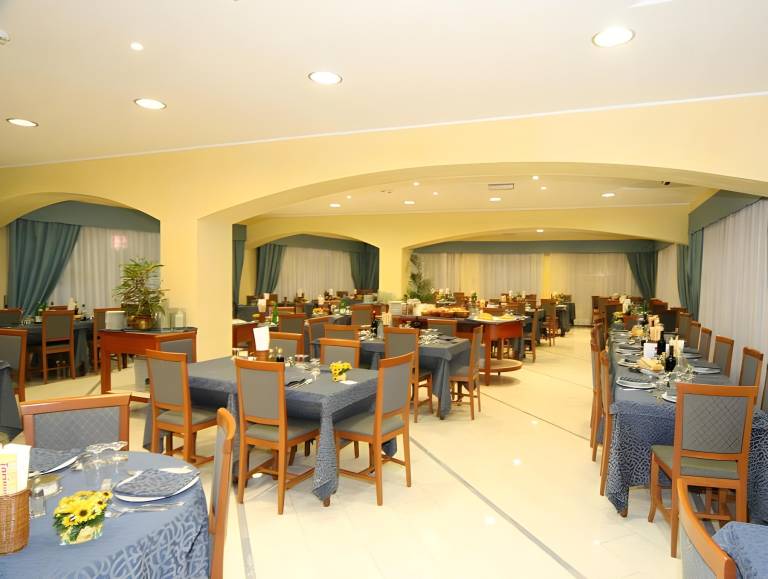 Hotel President — photo 4