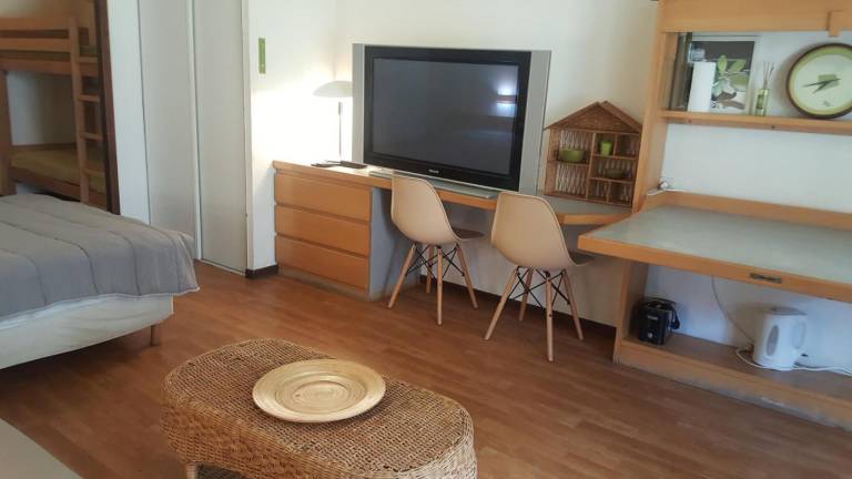 Ground floor, balcony, tv, ski locker, 28m², Brides Les Bains — photo 4