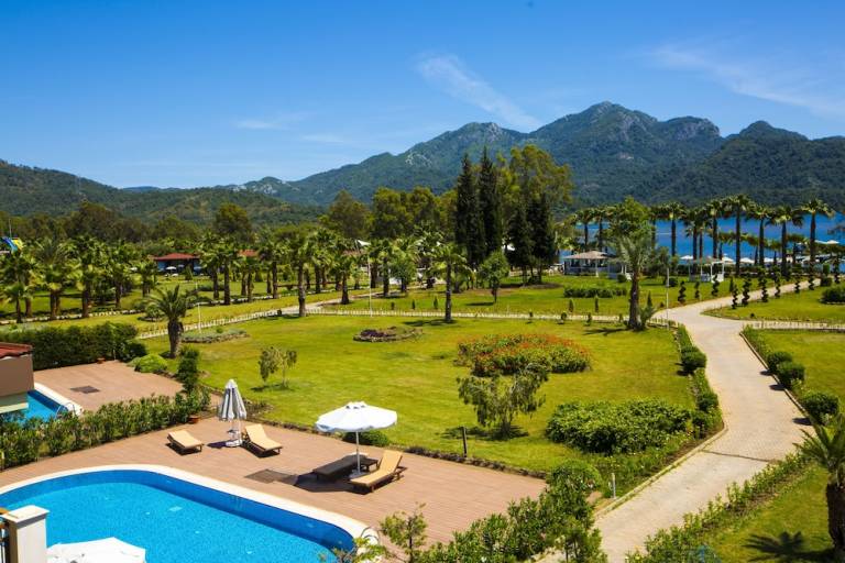 Resort Hisarönü Köyü
