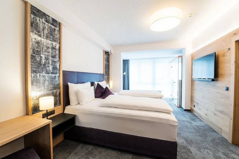 Hotel Maurach