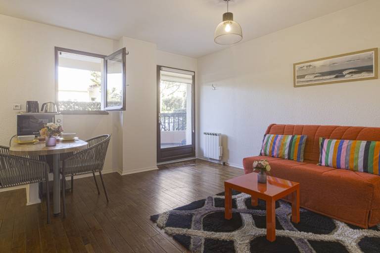 Studio with terrace | Suitable for remote work — photo 2